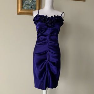 beautiful  spaghetti strap dress 👗 in timeless style